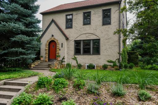2845 29th Avenue S, Minneapolis, MN 55406