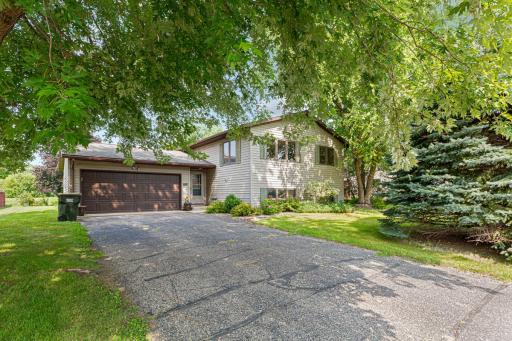 924 Menk Drive, Saint Peter, MN 56082