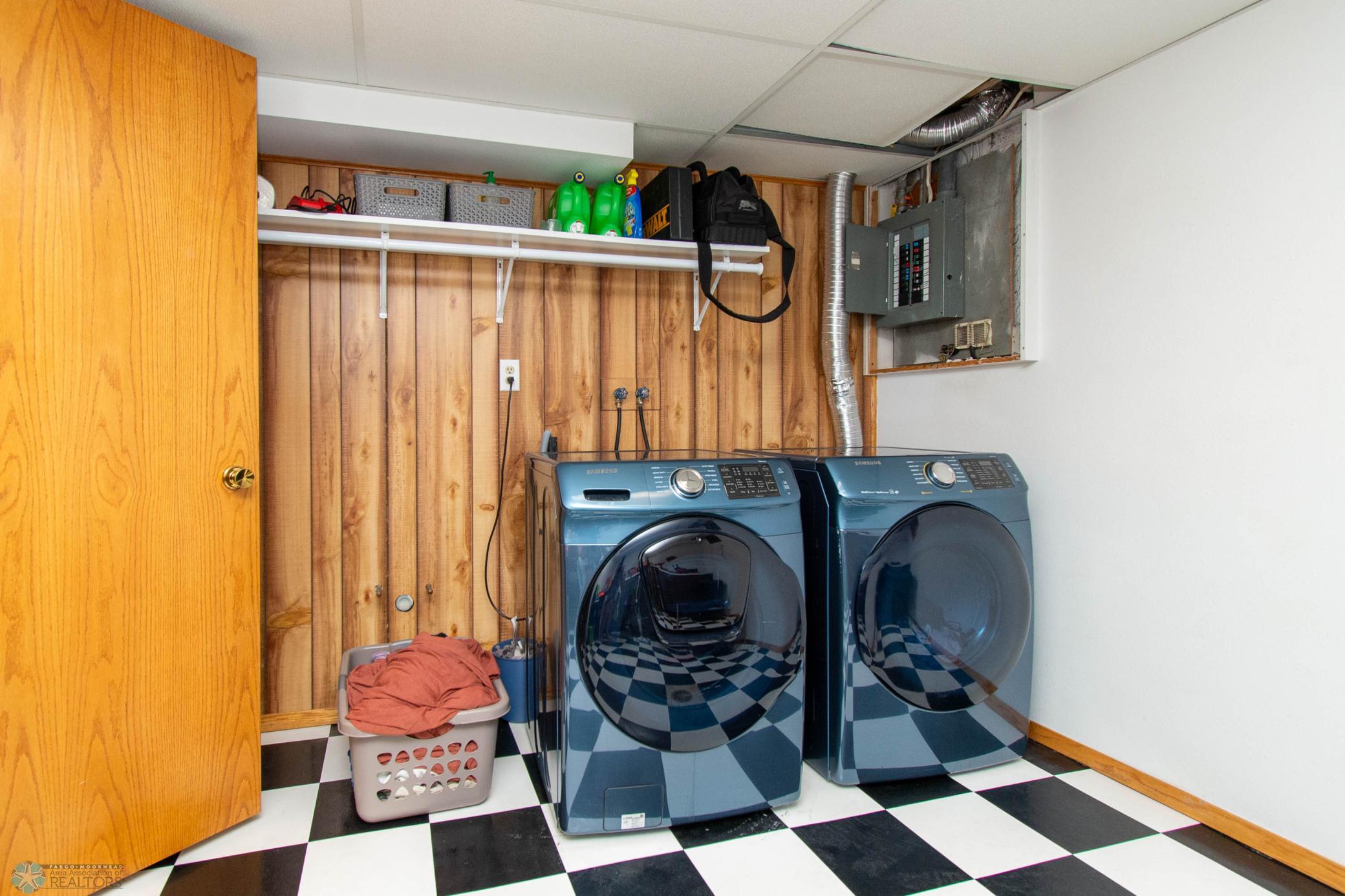 Basement Laundry Room