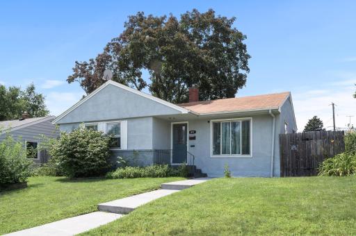 471 White Bear Avenue N, Saint Paul, MN 55106