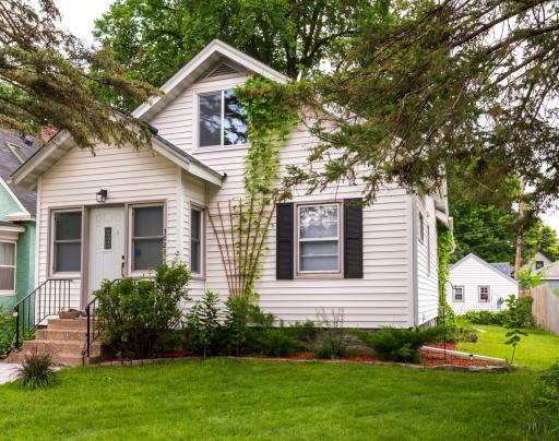 3023 39th Avenue S, Minneapolis, MN 55406
