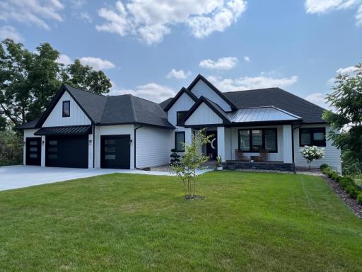 11479 Riverview Road, Eden Prairie, MN 55347
