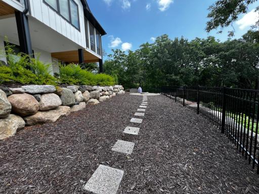 11479 Riverview Road, Eden Prairie, MN 55347