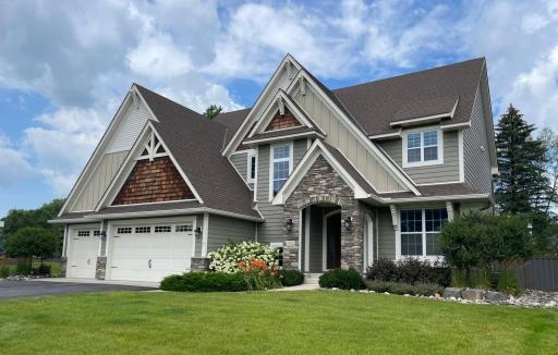 15820 43rd Place N, Plymouth, MN 55446