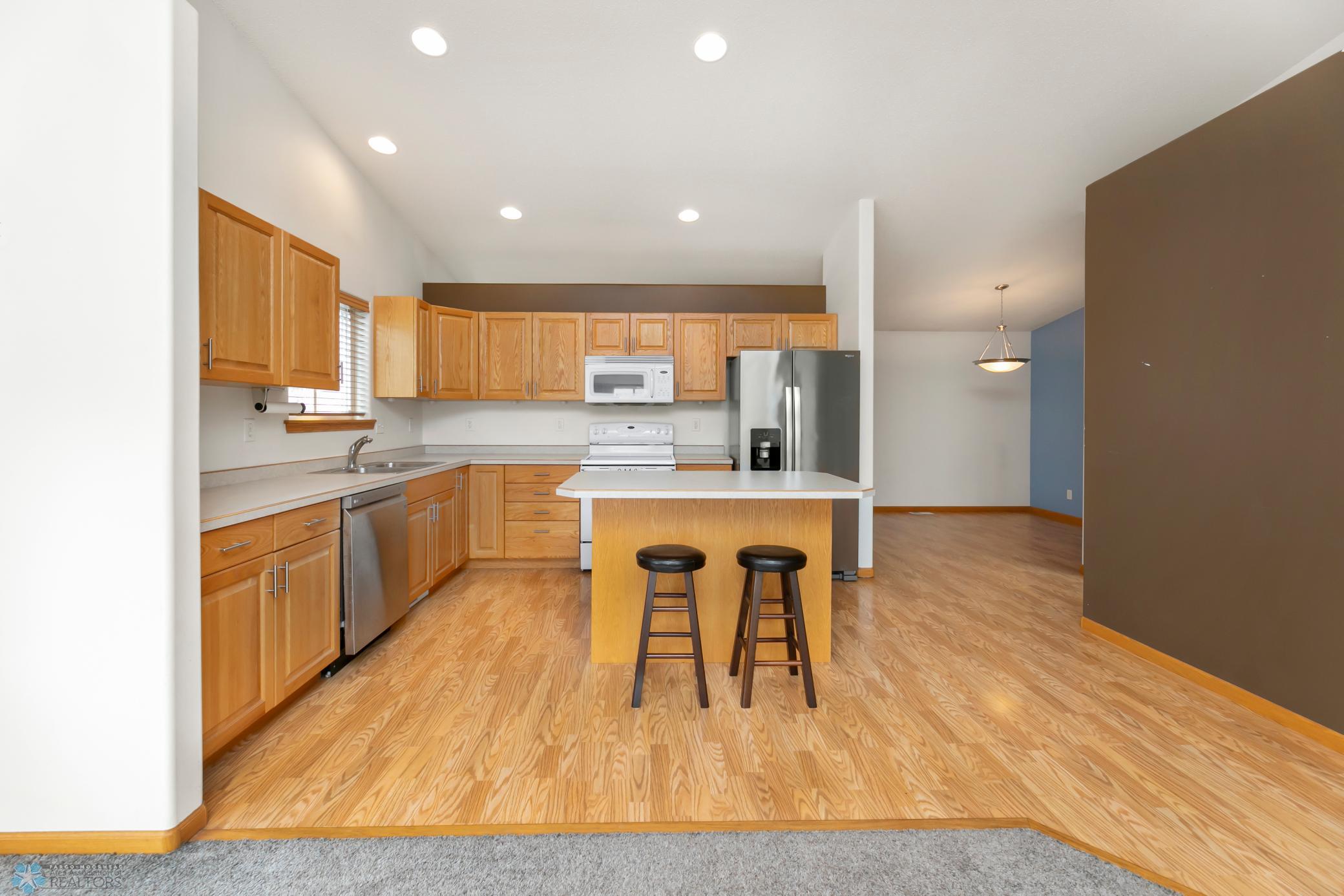 Kitchen (view 1)