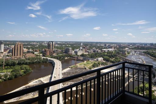 100 3rd Avenue S, 3202, Minneapolis, MN 55401