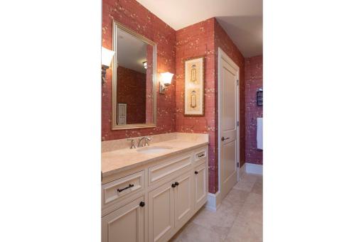 100 3rd Avenue S, 3202, Minneapolis, MN 55401