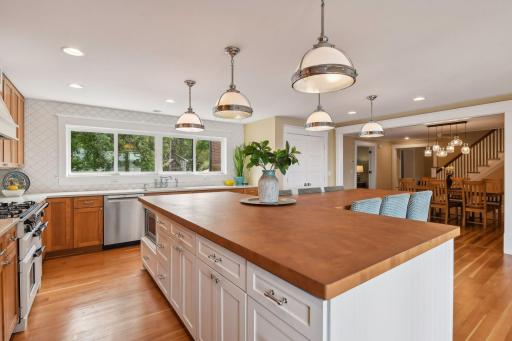 174 W Lake Street, Excelsior, MN 55331