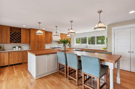 174 W Lake Street, Excelsior, MN 55331