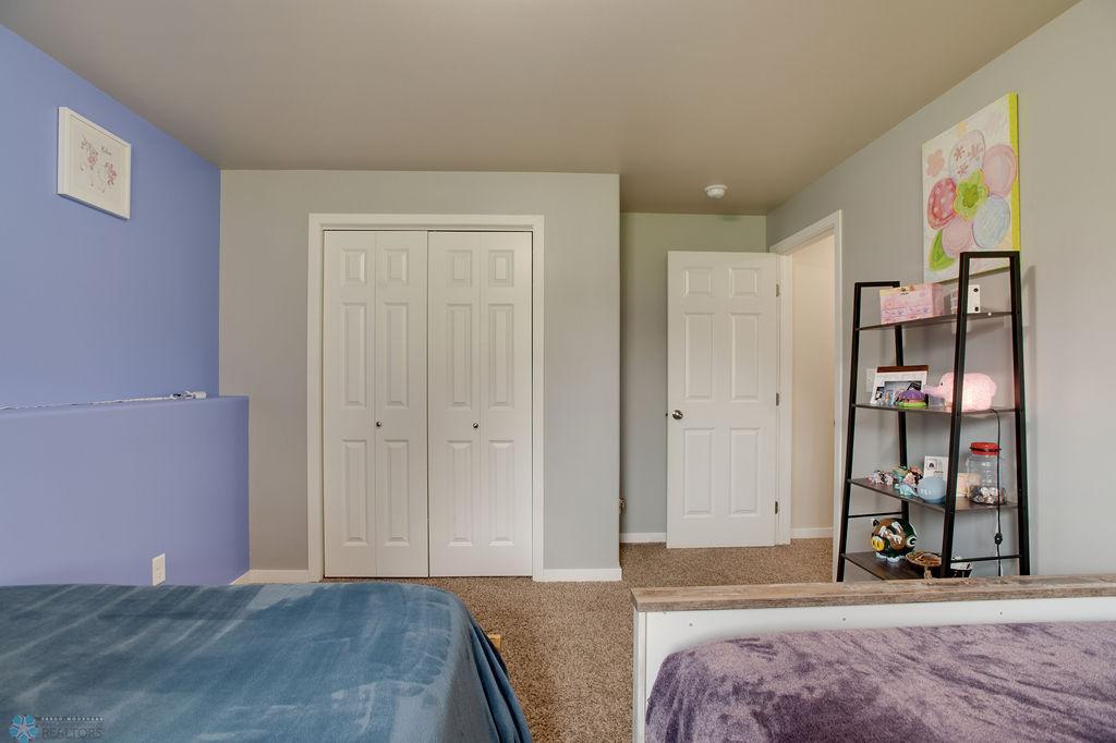 6048_59th_Ave_S--33.jpg