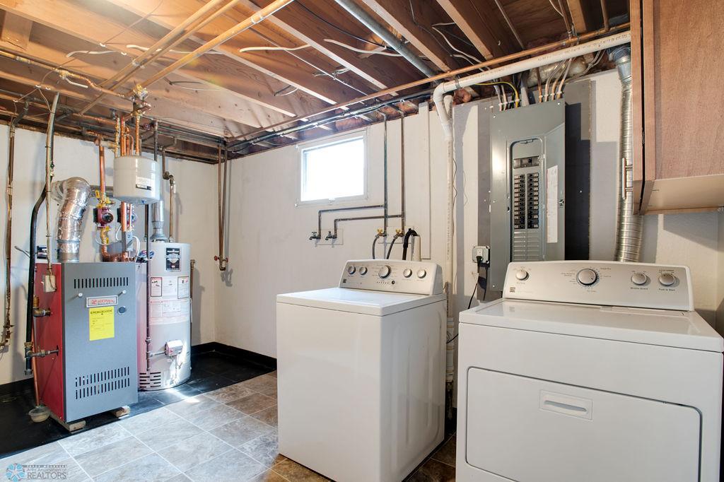 Basement laundry/utility