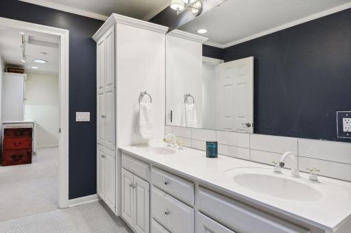 365 Lake Street W, Wayzata, MN 55391
