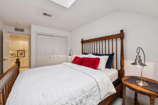 365 Lake Street W, Wayzata, MN 55391