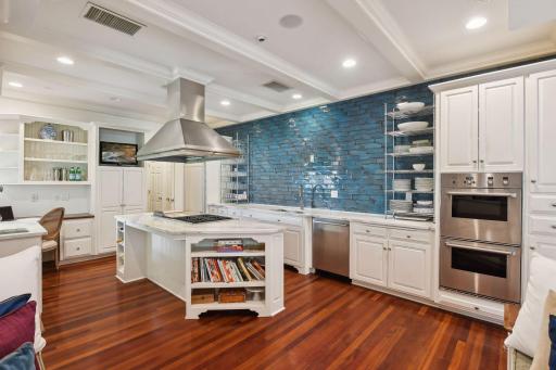 365 Lake Street W, Wayzata, MN 55391