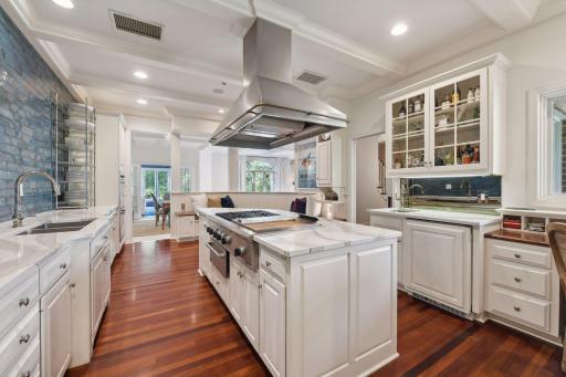 365 Lake Street W, Wayzata, MN 55391