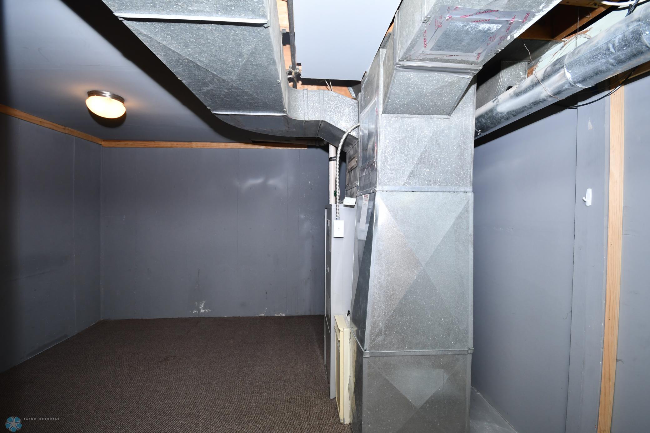 utility room / storage