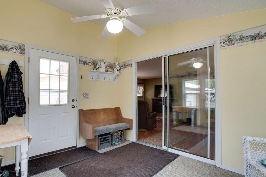 Sunroom 1_1.jpg