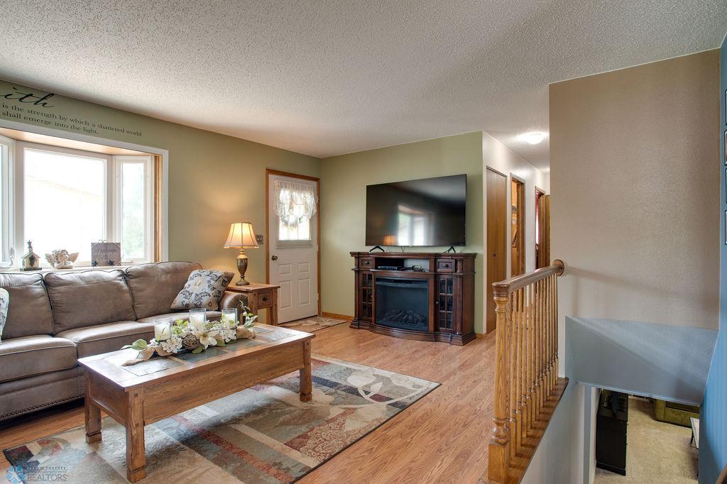 Living Room 1_0.jpg