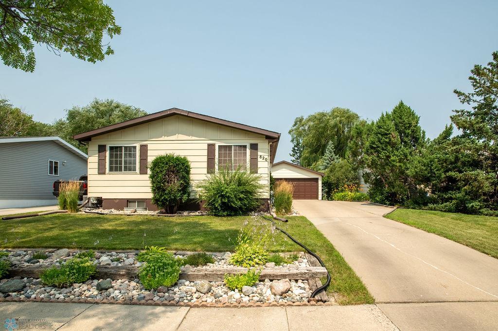 Property photo for 820 11th Avenue W, West Fargo, ND 58078