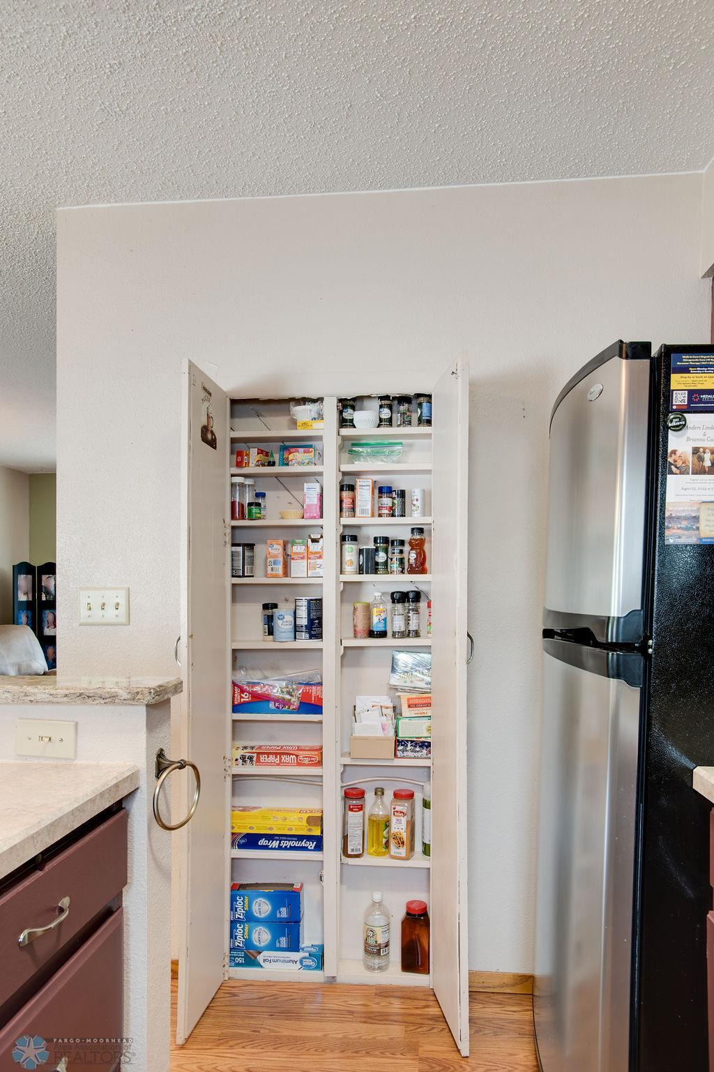 Kitchen 1_4.jpg