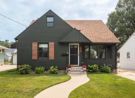 4 bed 2 bath home for sale 930 13th Ave NE Rochester MN 55906