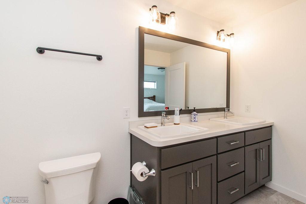 Primary Bedroom Bathroom