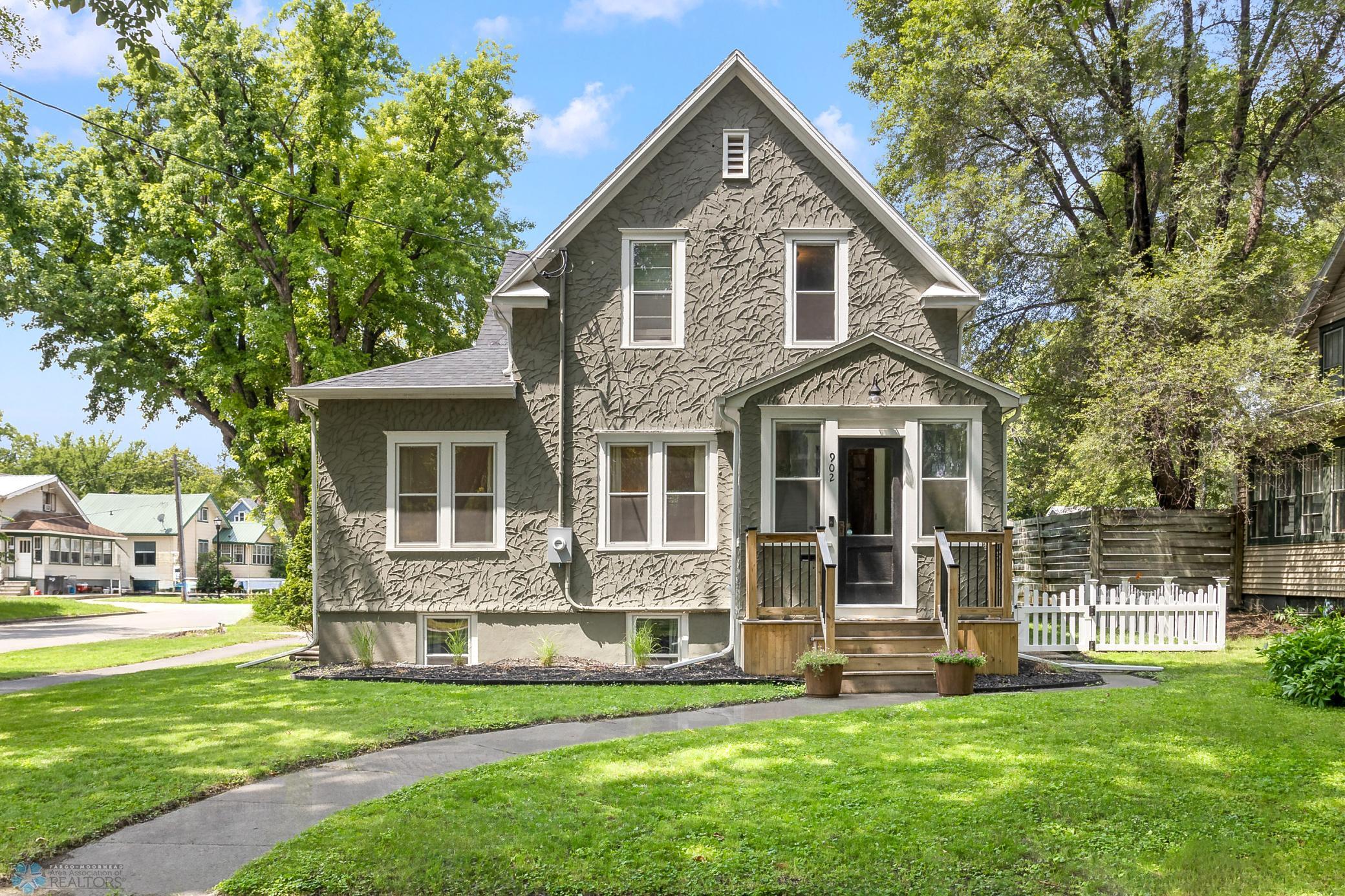 902 9th St N Fargo