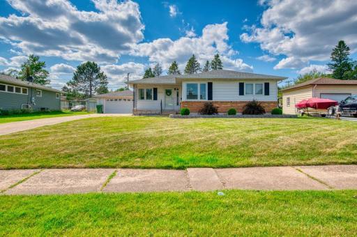 3313 2nd Avenue E, Hibbing, MN 55746