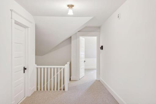 226 Grotto Street S, Saint Paul, MN 55105