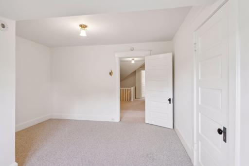 226 Grotto Street S, Saint Paul, MN 55105