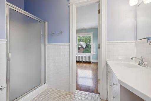 226 Grotto Street S, Saint Paul, MN 55105