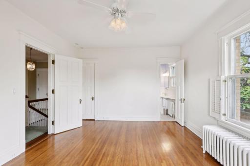 226 Grotto Street S, Saint Paul, MN 55105
