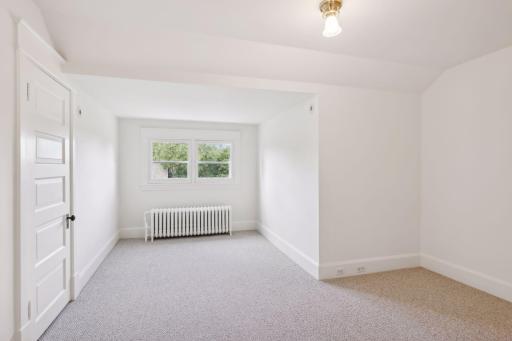 226 Grotto Street S, Saint Paul, MN 55105
