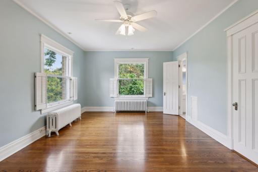 226 Grotto Street S, Saint Paul, MN 55105