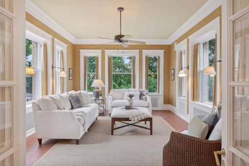 226 Grotto Street S, Saint Paul, MN 55105