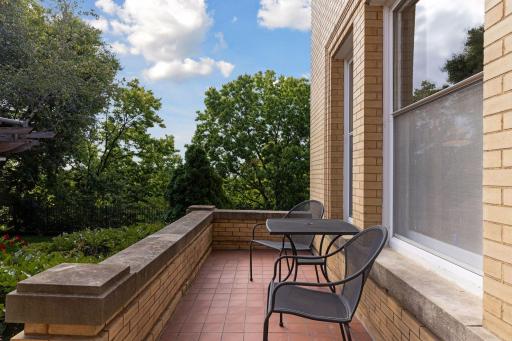 226 Grotto Street S, Saint Paul, MN 55105