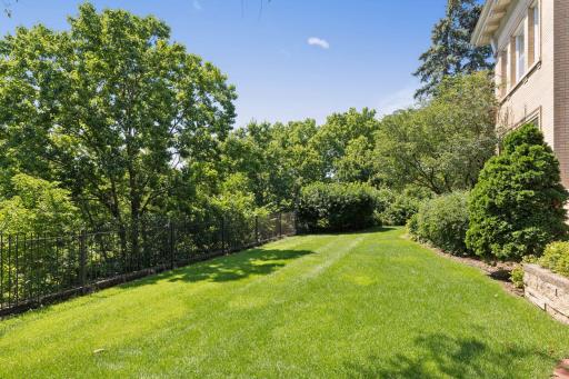 226 Grotto Street S, Saint Paul, MN 55105