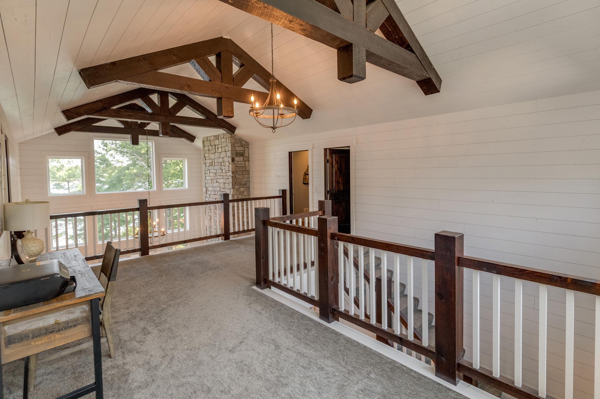 Oversized loft/landing area