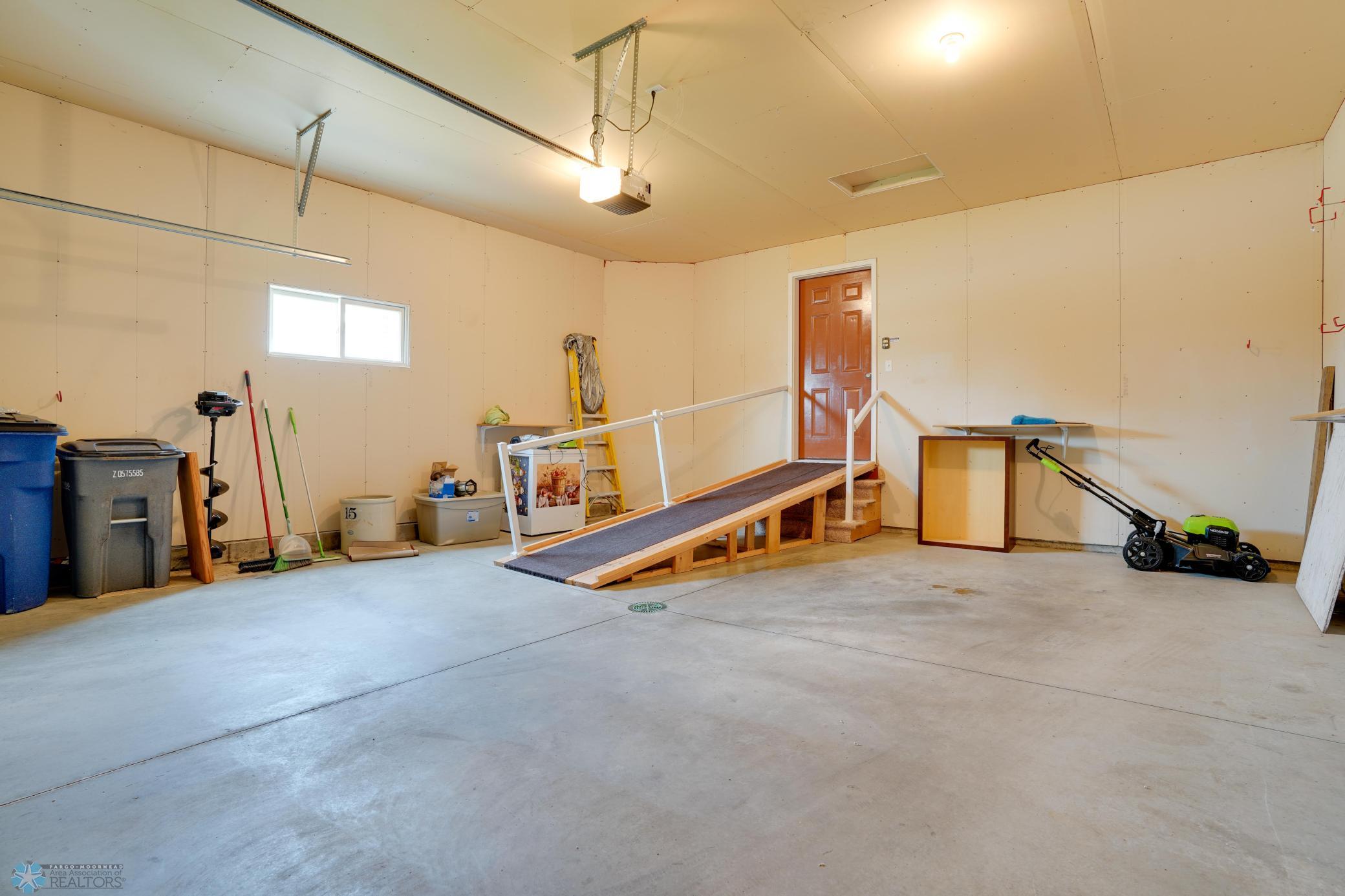 Attached Garage is handicap accessible