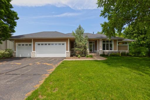 14734 Boulder Pointe Road, Eden Prairie, MN 55347