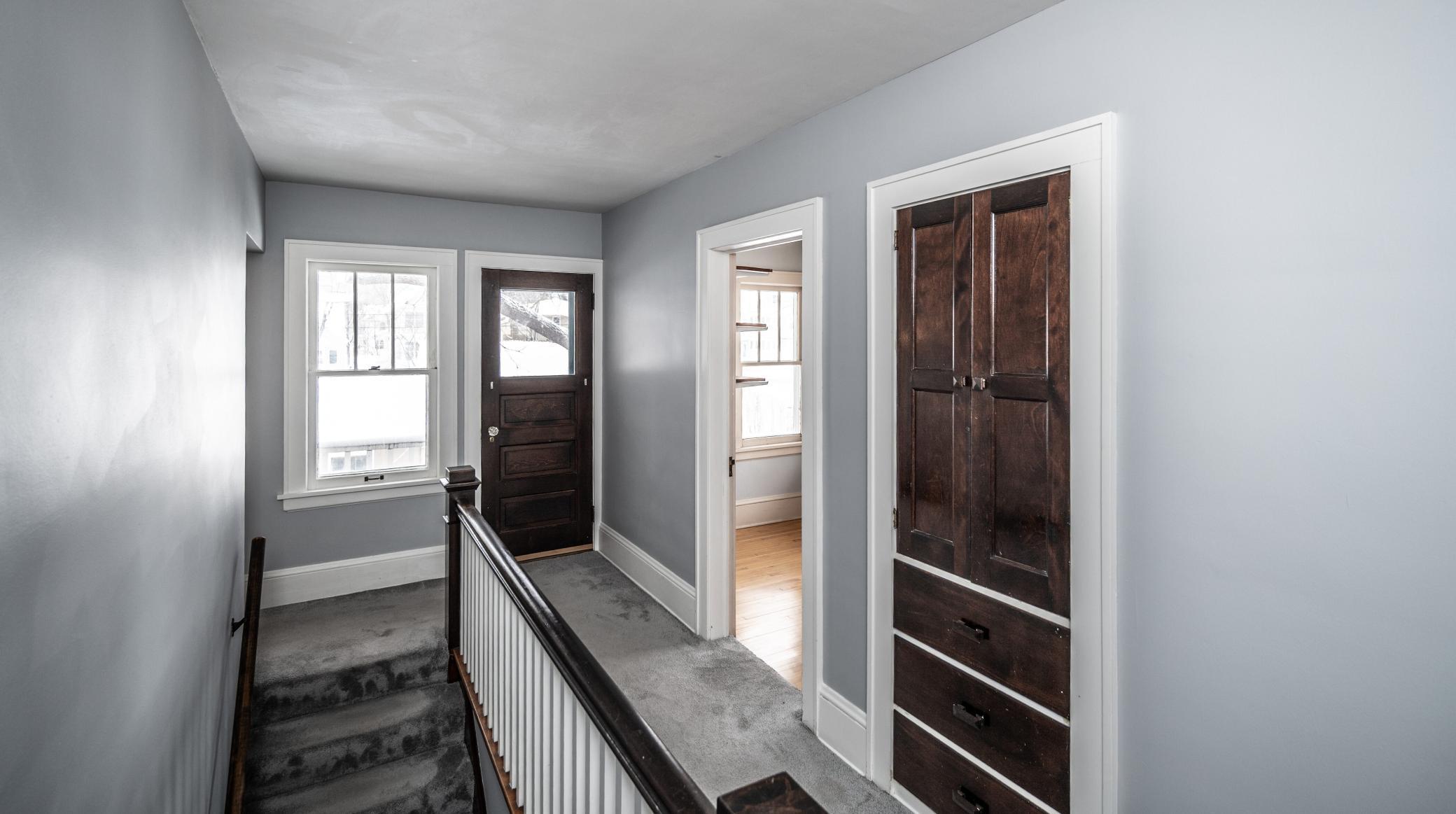 Upper level landing-4 Bedrooms all on one level