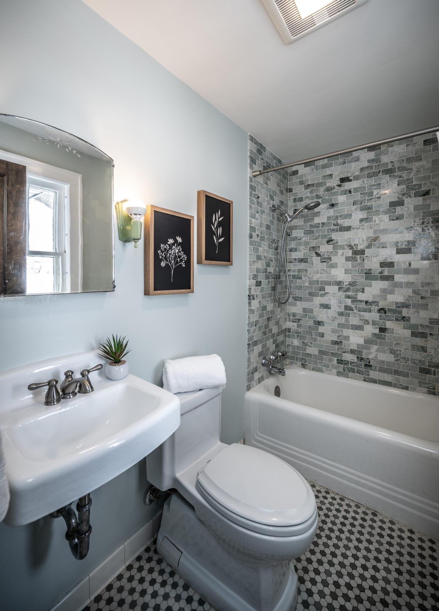 Updated Ensuite Bath