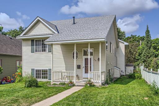 34 16th Avenue N, Hopkins, MN 55343