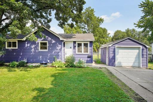 827 3rd Avenue E, Shakopee, MN 55379