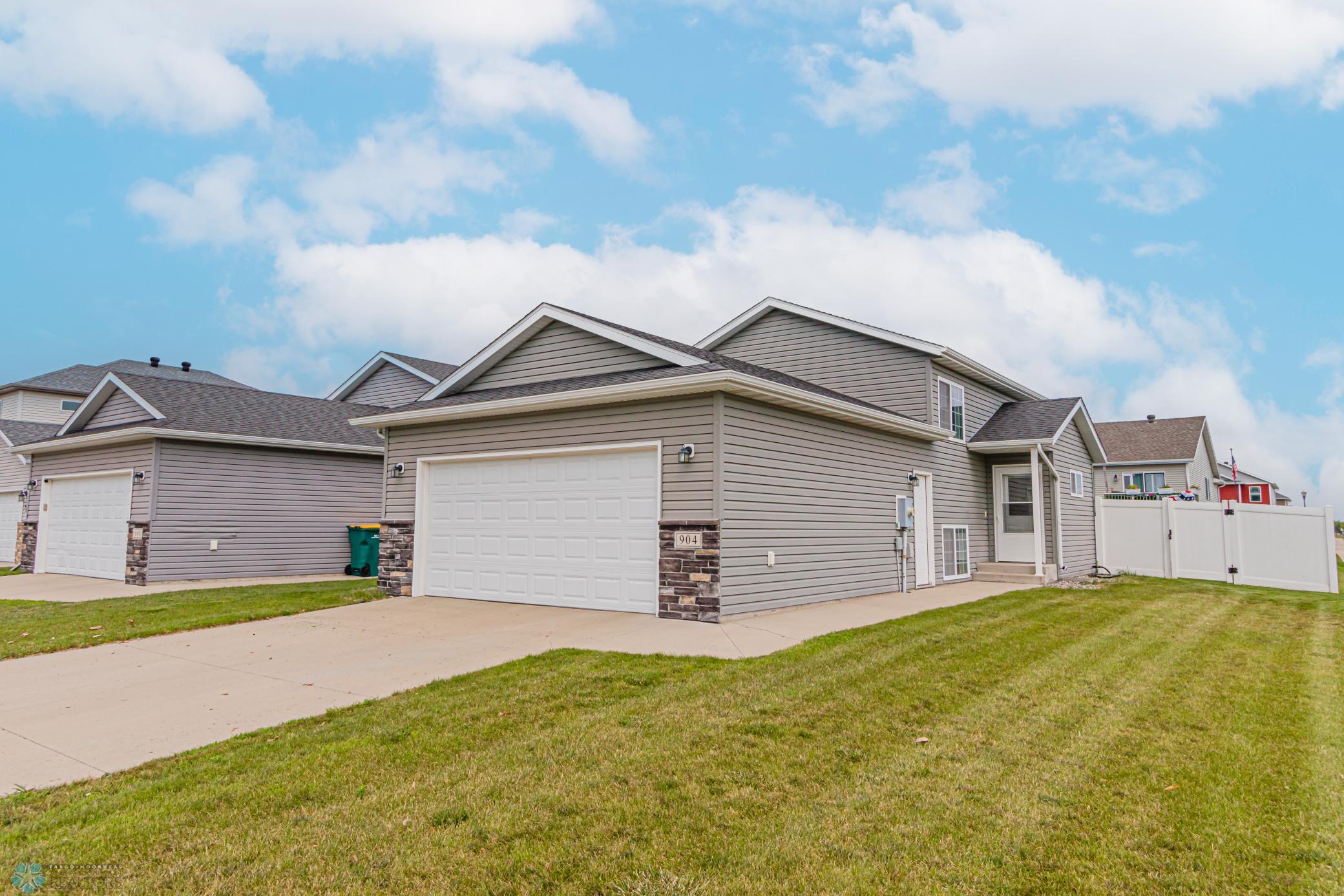 904 30th Ave W, West Fargo, ND-31.jpg