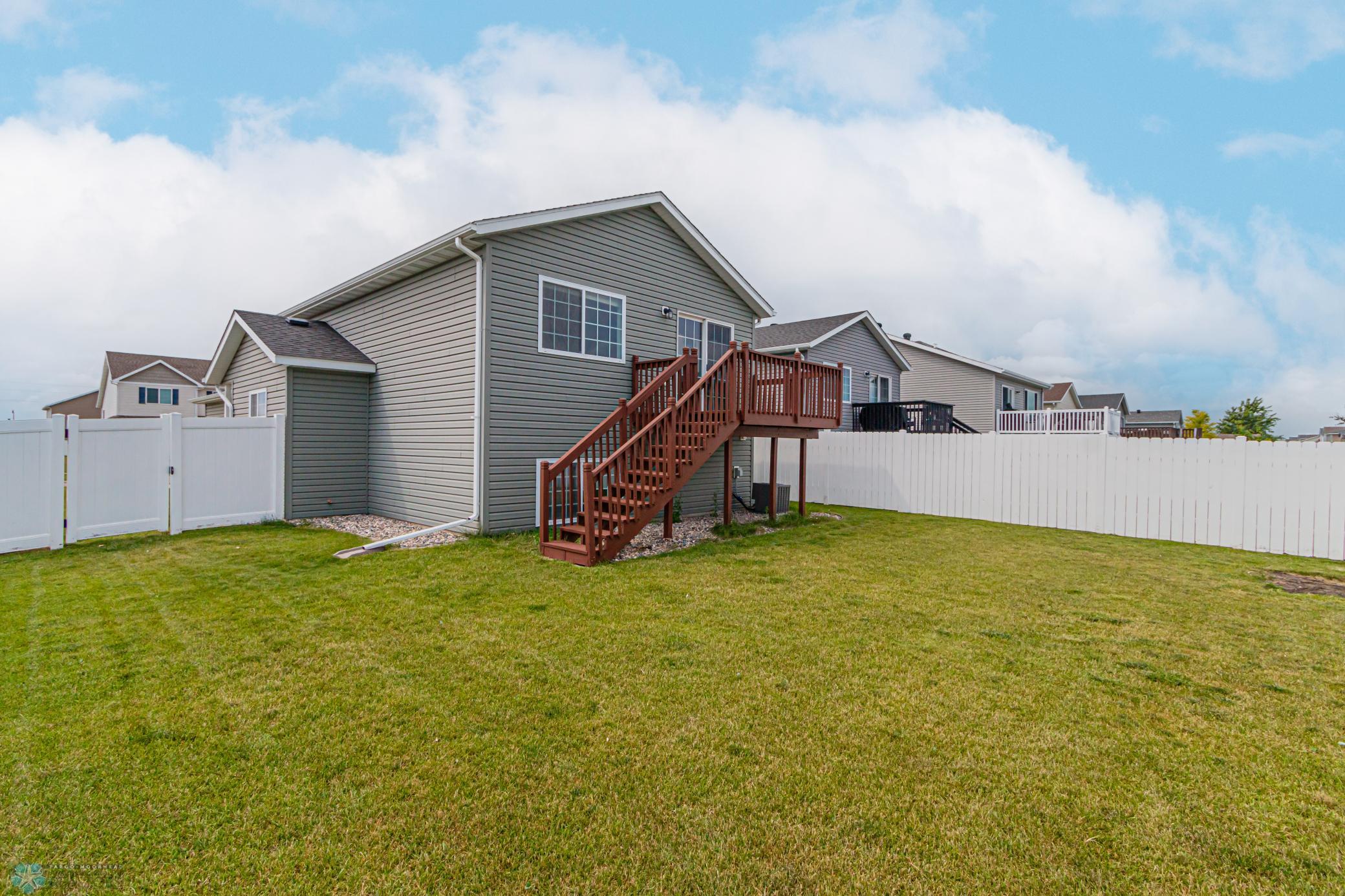904 30th Ave W, West Fargo, ND-27.jpg