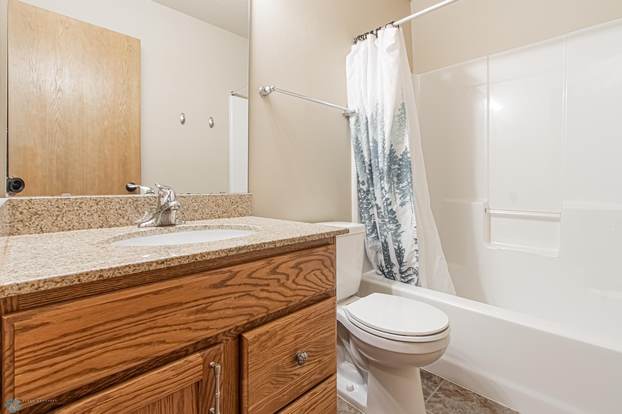 904 30th Ave W, West Fargo, ND-23.jpg