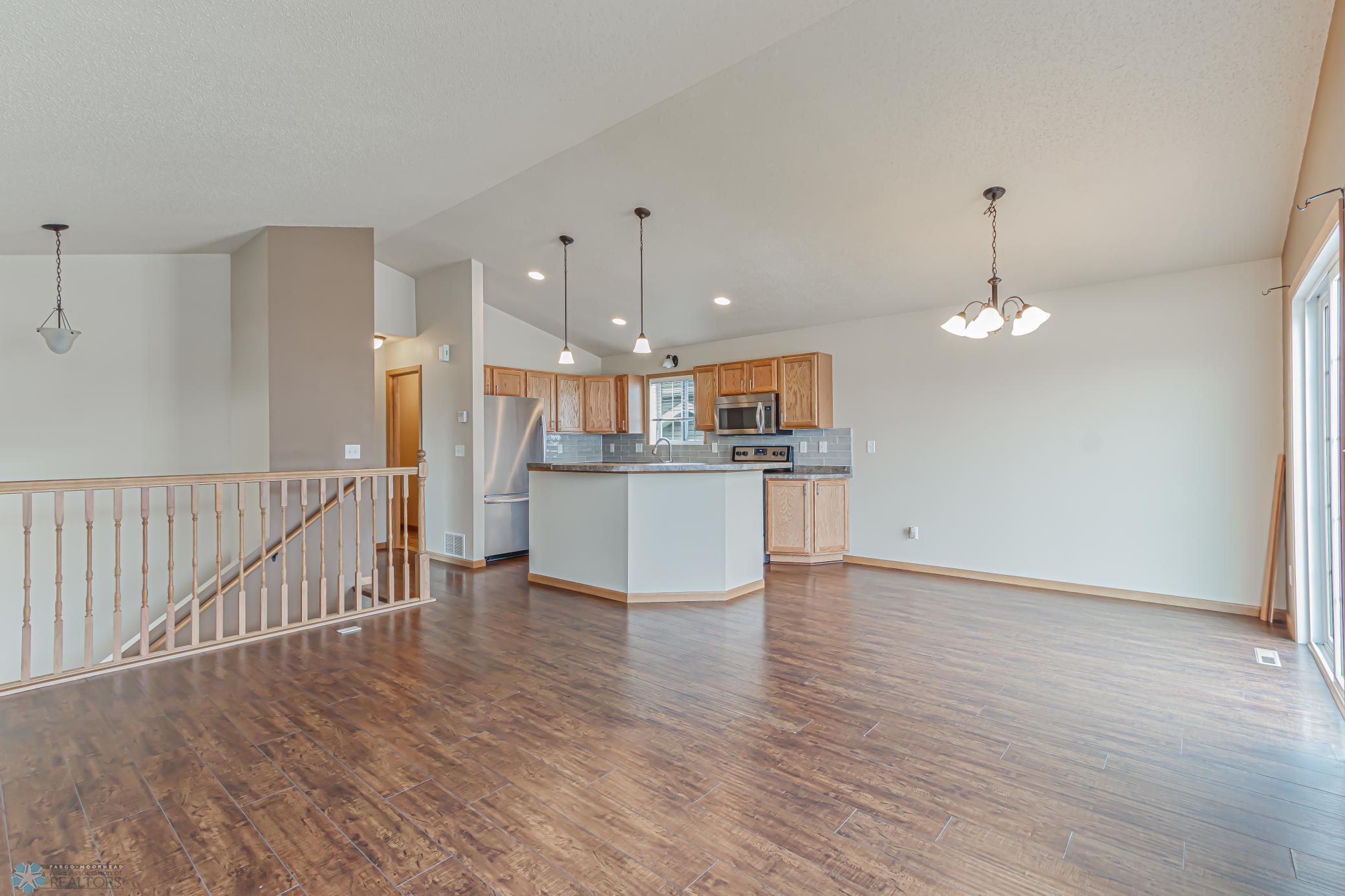 904 30th Ave W, West Fargo, ND-4.jpg