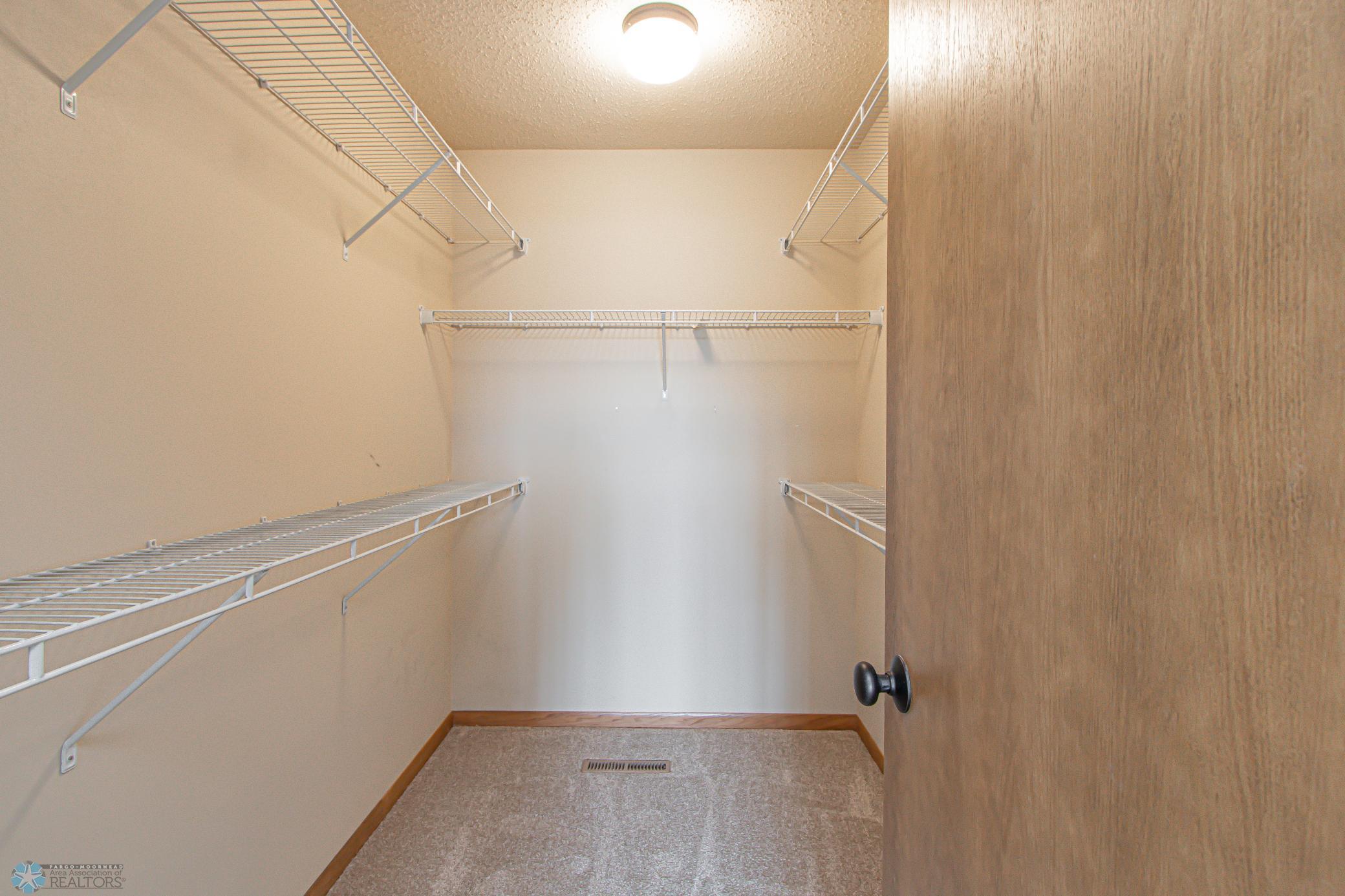 904 30th Ave W, West Fargo, ND-13.jpg