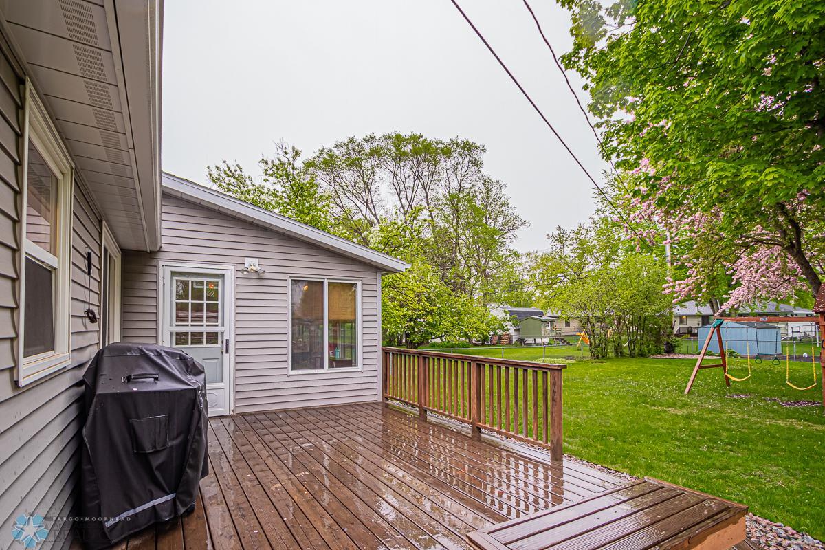 1818 15th St S, Fargo, ND 58103-41.jpg